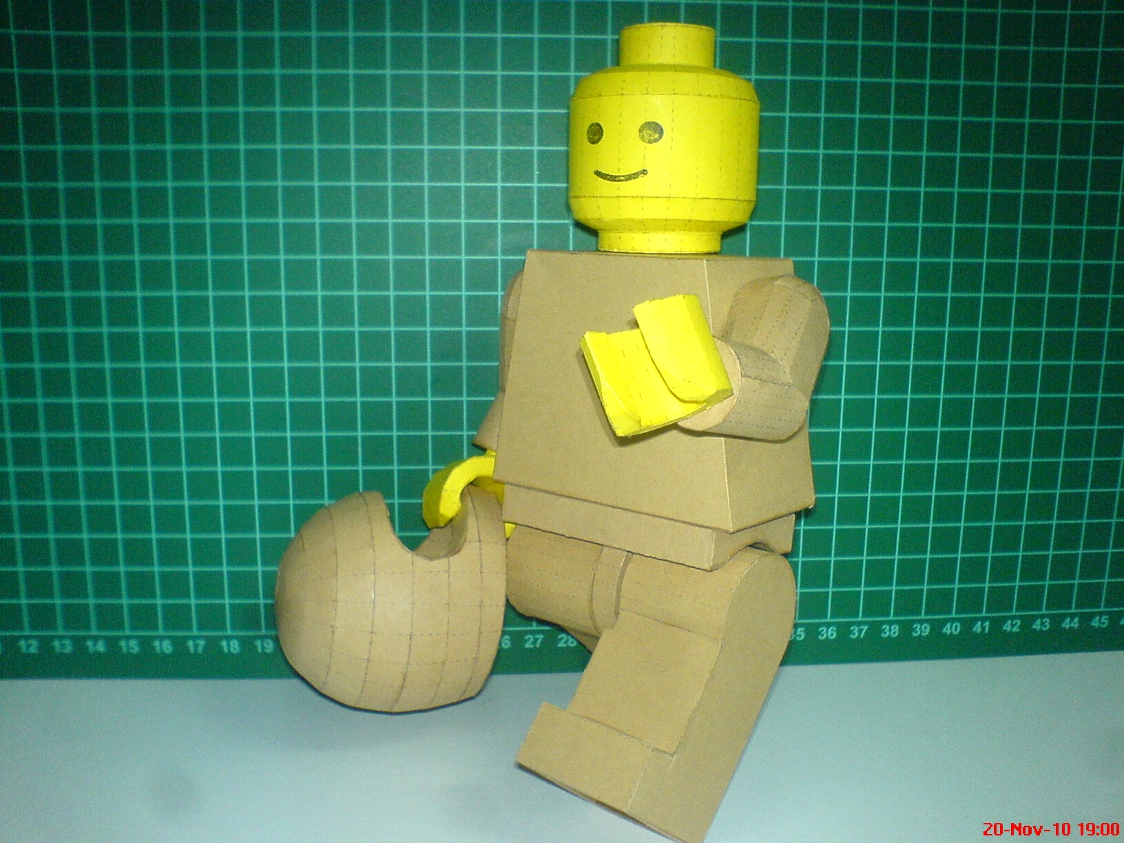 Lego Man Model PaperBotz